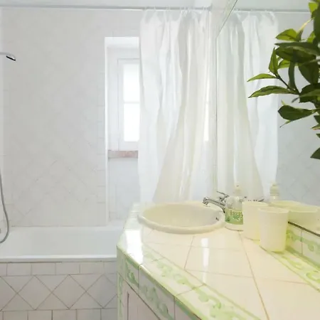 Luminous Tailor Made 2 Bedroom Appartement Lisboa
